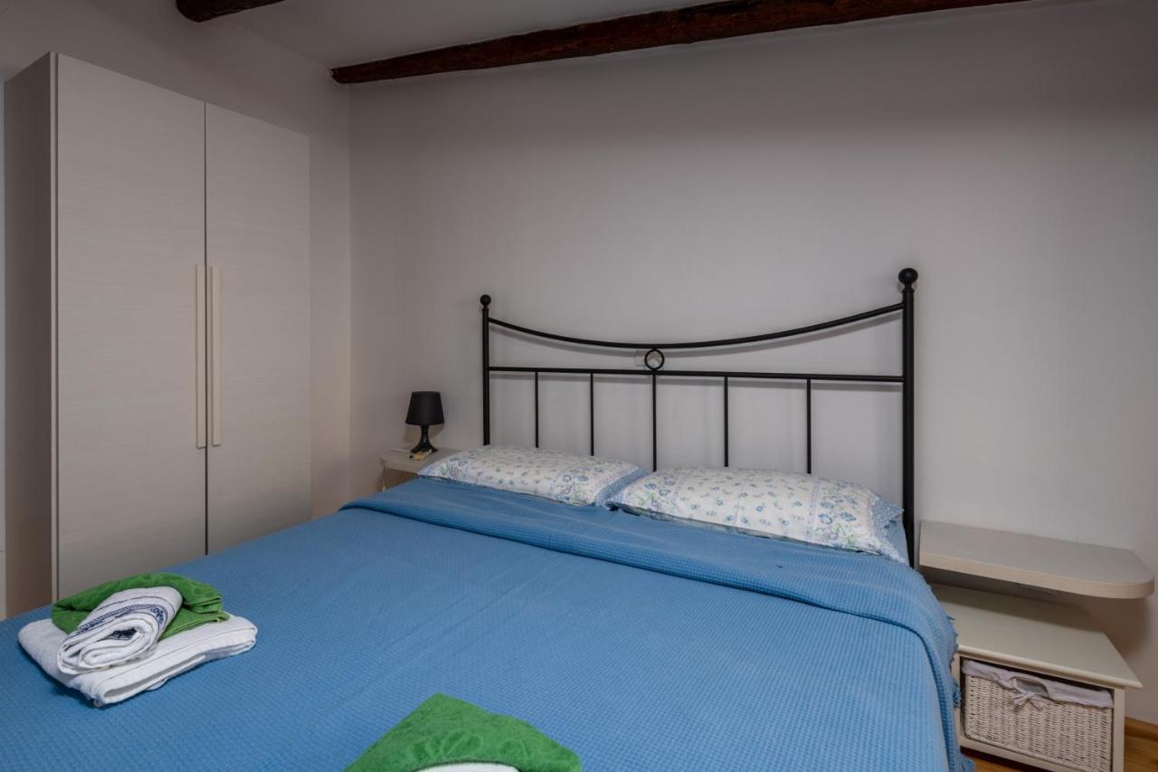 Apartment Blue Bay Free Parking ロヴィニ エクステリア 写真