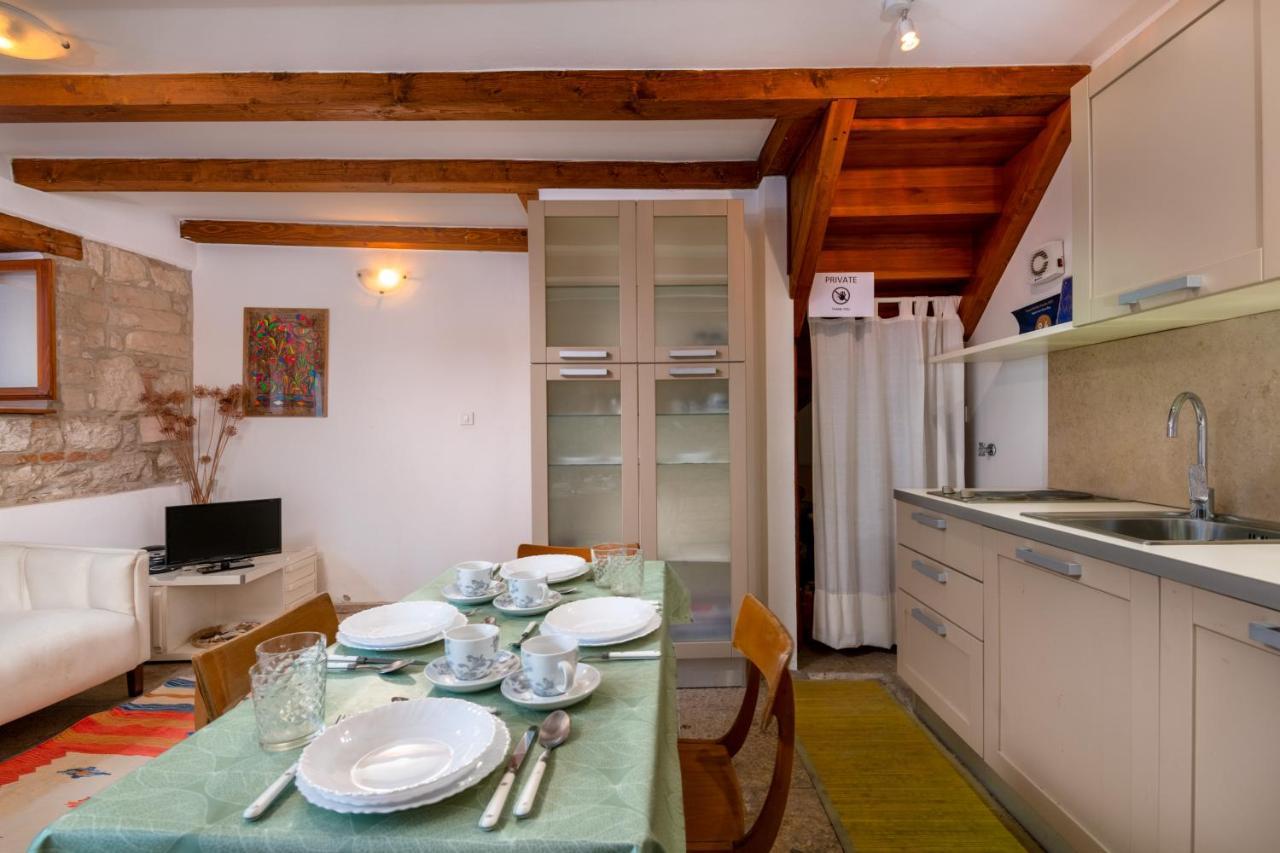 Apartment Blue Bay Free Parking ロヴィニ エクステリア 写真